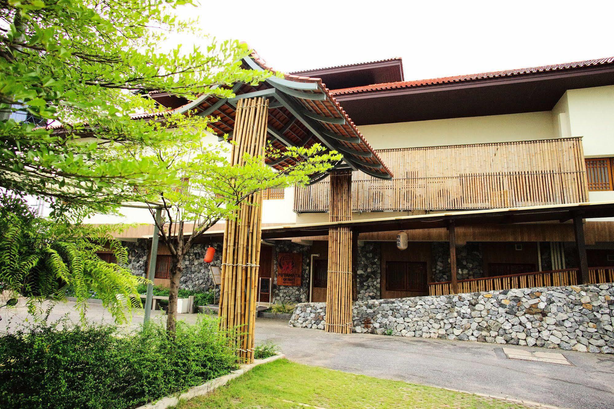J. Park Hotel Chonburi Exterior foto